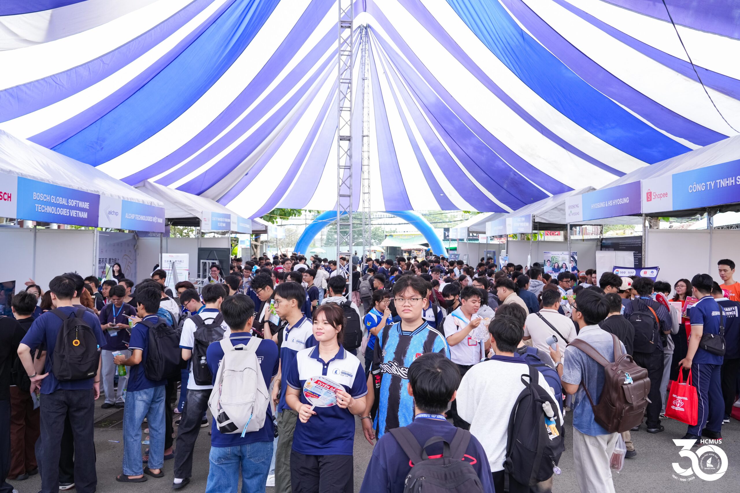 Toàn cảnh Ngày hội Sinh viên và Doanh nghiệp 2026 tại Trường Đại học Khoa học tự nhiên, ĐHQG-HCM